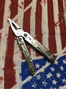 Мультитул Leatherman Rev