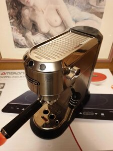 Рожкова кавоварка еспресо Delonghi EC 685 (вітрина з Німеччини)