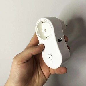 Вай-Фай смарт розумна розетка з USB Wi-Fi smart socket