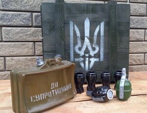 Подарунковий набір Міна Мон-50 та гранати РГД-5/Ф1 у дерев'яному ящику