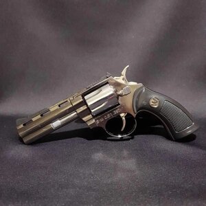 Запальничка пістолет із кобурою Револьвер Пітон