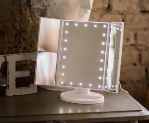 Дзеркало з підсвічуванням MAGIC makeup mirror потрійне 22 LED