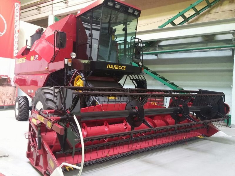 Комбайн зерноуборочный ПАЛЕССЕ