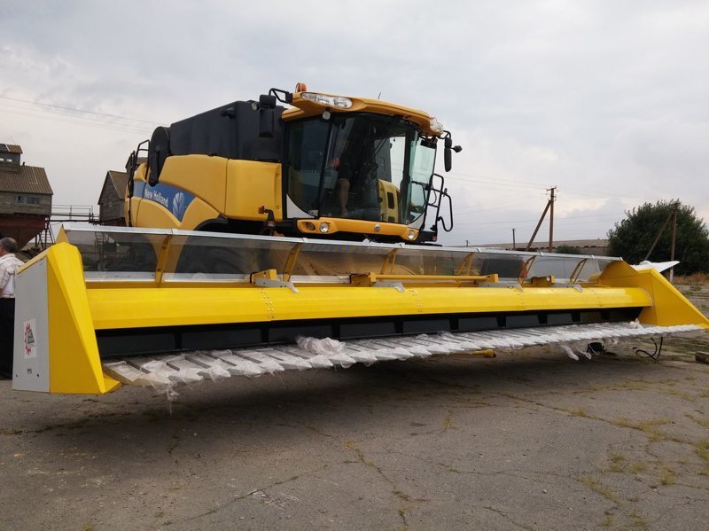 Жатка для уборки подсолнечника