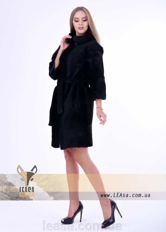 Плюшева жіноча шубка бобрик чорного кольору від компанії Жіночі шуби, жилети з натурального хутра Українського виробника LeaSa - фото 1