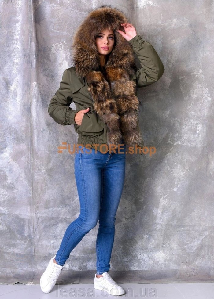Жіноча куртка хакі з хутра єнота від компанії Жіночі шуби, жилети з натурального хутра Українського виробника LeaSa - фото 1