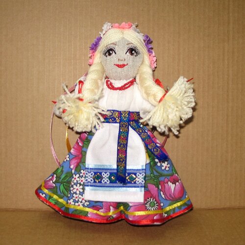 Куклы в народных костюмах №24 Кукла в молдавском летнем костюме