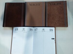 Щоденник напівдатований "Xlight" В6 (410042)