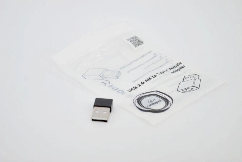 Адаптер Cablexpert A-USB2-AMCF-01 (USB 2.0 AM вилка, тип C розетка) чорний від компанії da1 - фото 1