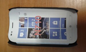 Чохол накладка на задню кришку Nokia Lumia 710 пластик чорний