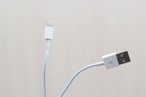 Usb кабель Hoco Lightning для iPhone 5 6 7 8 X Білий.