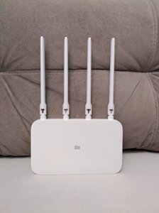 Wi-Fi роутер швидкісний Xiaomi Mi Router 4 A 2 діапазонний AC1200 DVB4210CN