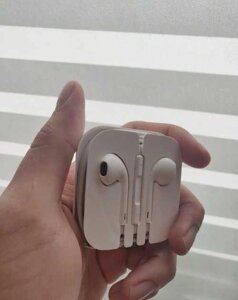 Наушники Apple EarPods with Remote and Mic Original