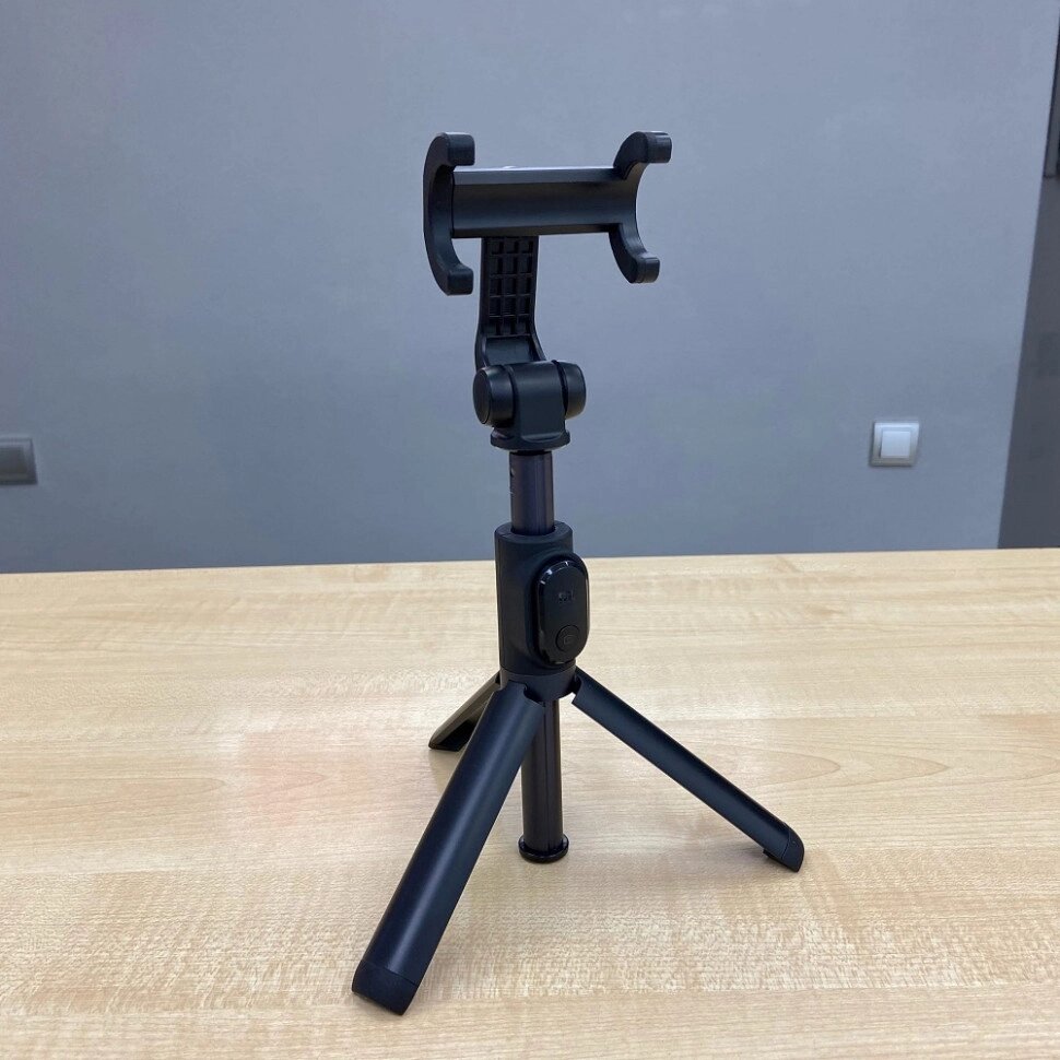 Штатив - тринога XIAOMI Mi Selfie stick tripod XMZPG01YM беспроводной монопод - трипод від компанії da1 - фото 1