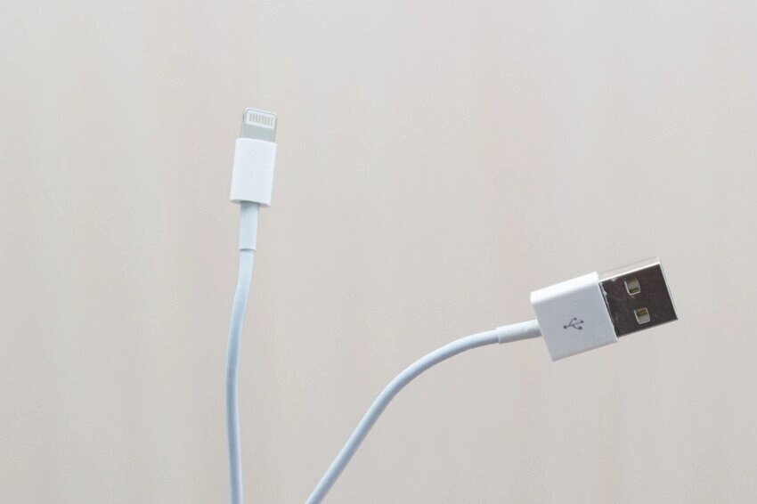 Usb кабель Hoco Lightning для iPhone 5 6 7 8 X Білий. від компанії da1 - фото 1