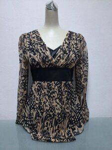 Блуза шовкова жіноча чорно-коричнева приталена під пояс ошатна