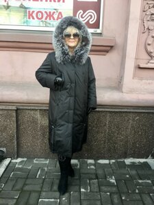 Пальто парку жіноче натуральне з капюшоном чорне РІЗДЗМ +