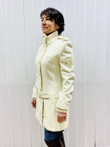 Пальто жіноче біле демісезонне приталене Perspective