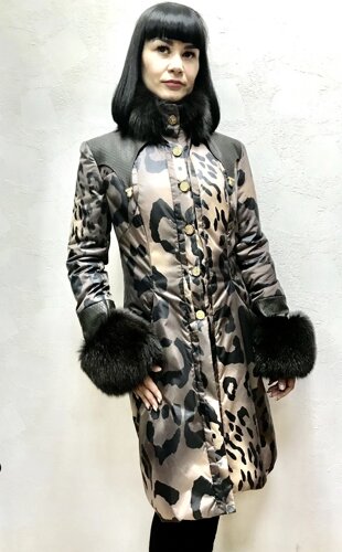 Пальто жіноче леопардове приталене з натуральним знімним хутром Balizza