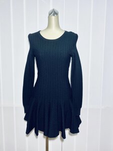 Плаття жіноче чорне коротке молодіжне приталене спідниця кльош із довгим рукавом