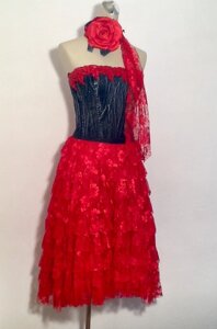 Плаття жіноче літнє з відкритими плечима A&B пишне з корсетом червоне яскраве стильне модне