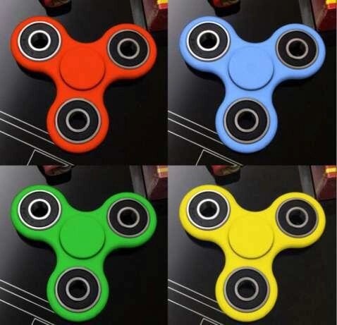 Фіджет спиннер трьох-променева зірка Hand Fidget Spinner від компанії Інтернет-магазин "Tovar-plus. Com. Ua" - фото 1