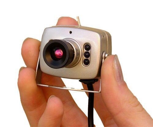 Камера відеоспостереження, кольорова, 12V, з блоком живлення в комплекті від компанії Інтернет-магазин "Tovar-plus. Com. Ua" - фото 1