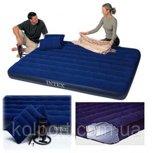 Двоспальний надувний матрац Intex 68765 з насосом і подушками