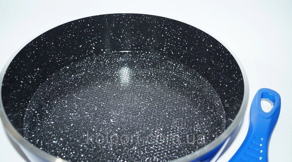 Сковорода з керамічним покриттям Giakoma 24 см G-1018-24 Black від компанії Інтернет-магазин "Tovar-plus. Com. Ua" - фото 1