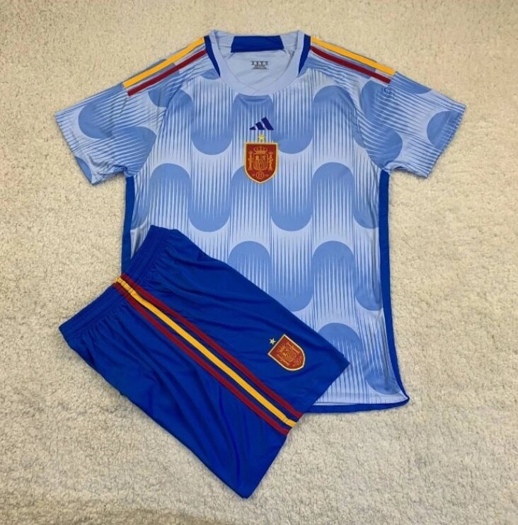 Футбольна форма збірної Іспанії блакитна 2022 від компанії Інтернет-магазин молодіжного одягу "Bagsmen" - фото 1