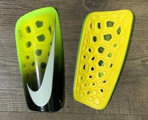 Щитки футбольні Nike жовто-чорні