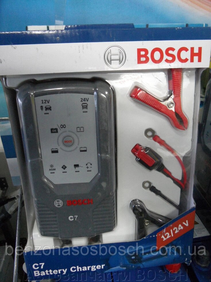 Зарядний пристрій Bosch C7, 018999907M 12В, 24В, 0 189 999 07M - гарантія