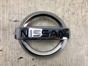 Емблема передн. nissan NV200 USA 13- 62890-1DA0b