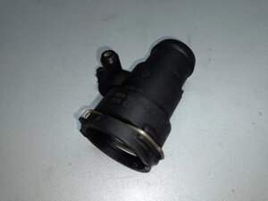 Фланець системи охолодження AUDI Q5 08-16 8K0 122 293 F