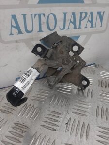 Замок капота toyota AURIS 06-12