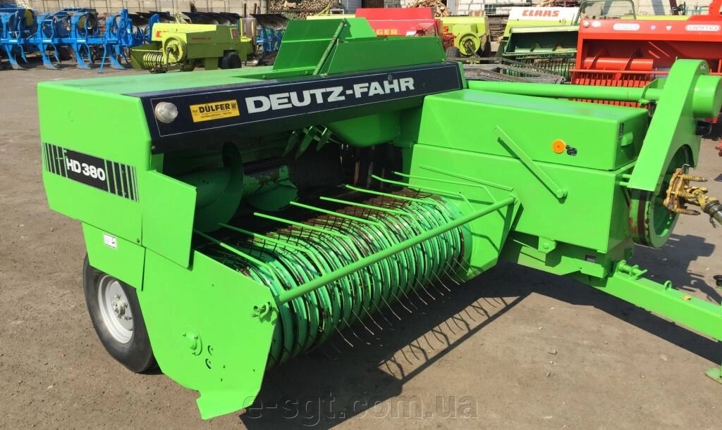 Прес-підбирач тюковий Deutz-Fahr HD380 від компанії "Євро-СГТ" - фото 1