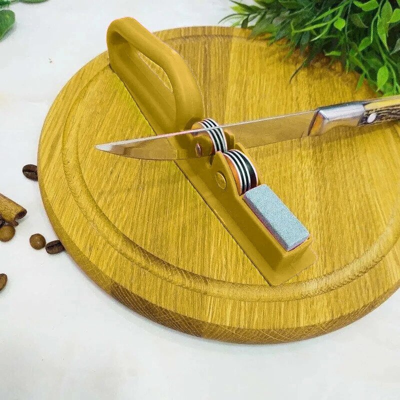 Точилка для кухонних ножів ручна механічна пластикова з точильним каменем від компанії ВсеСам - все для дому та саду - фото 1