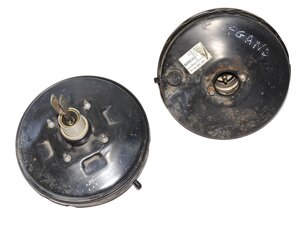 Вакуумний підсилювач гальм bosch renault megane 95-03 (рено меган) (7700832987, 7700832987E)