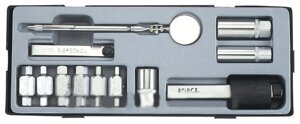 Набір інструментів та аксесуарів 12 ін. FORCE T5122 F