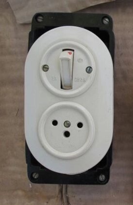 Розетка із вимикачем РВС від компанії Електро Mag (Електро маг) - фото 1