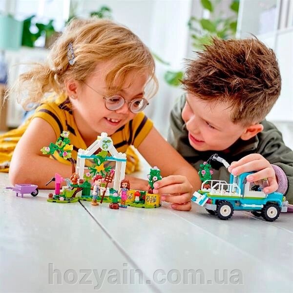 Конструктор LEGO Friends Автомобіль для саджання дерев 336 деталей (41707) від компанії hozyain. com. ua - фото 1