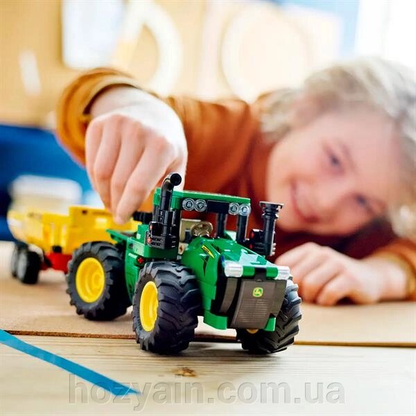 Конструктор LEGO Technic Трактор John Deere 9620R 4WD 390 деталей (42136) від компанії hozyain. com. ua - фото 1