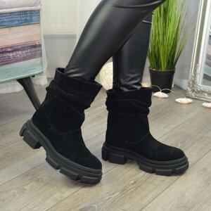 Черевики жіночі чорні замшеві вільного взування. 39 розмір