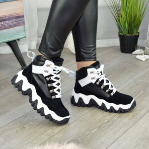 Черевики жіночі спортивного стилю на шнурівці, колір чорний/білий. 37 розмір