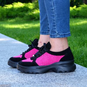 Стильні жіночі замшеві кросівки на шнурівці, колір чорний/фуксія. 37 розмір