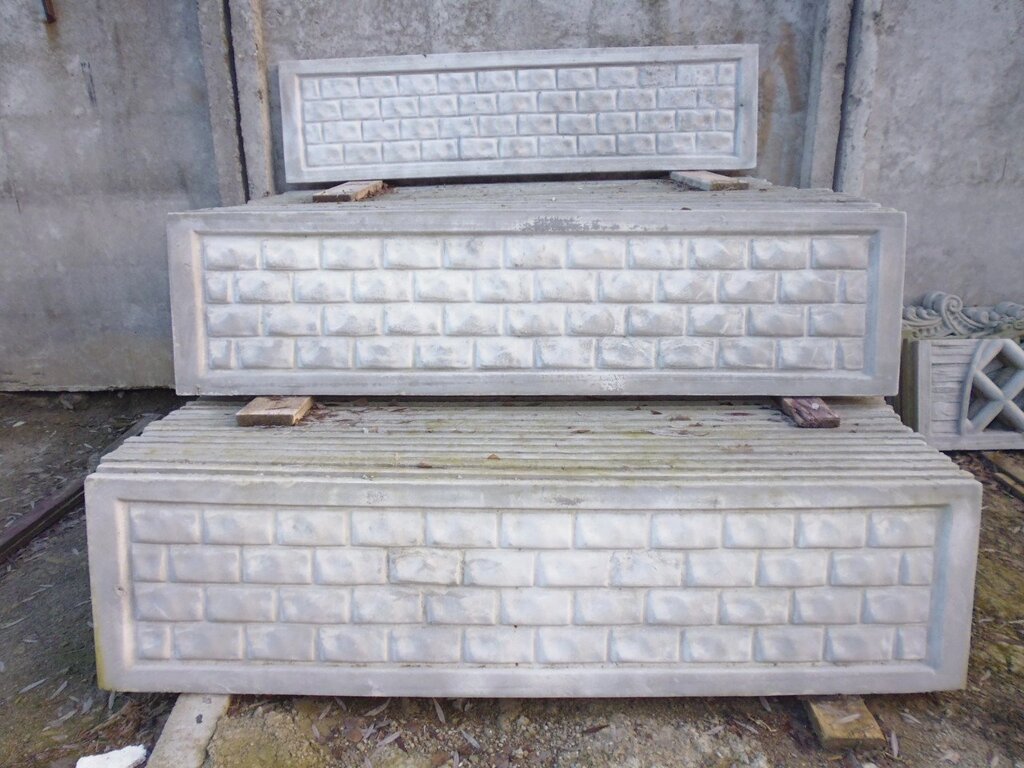 Плити бетонні, армовані до еврозабора. від компанії Фазлеев В. М., ПП - фото 1