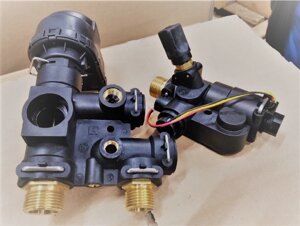 Компонент корпусу впускного і випускного клапана Midea C10 C13