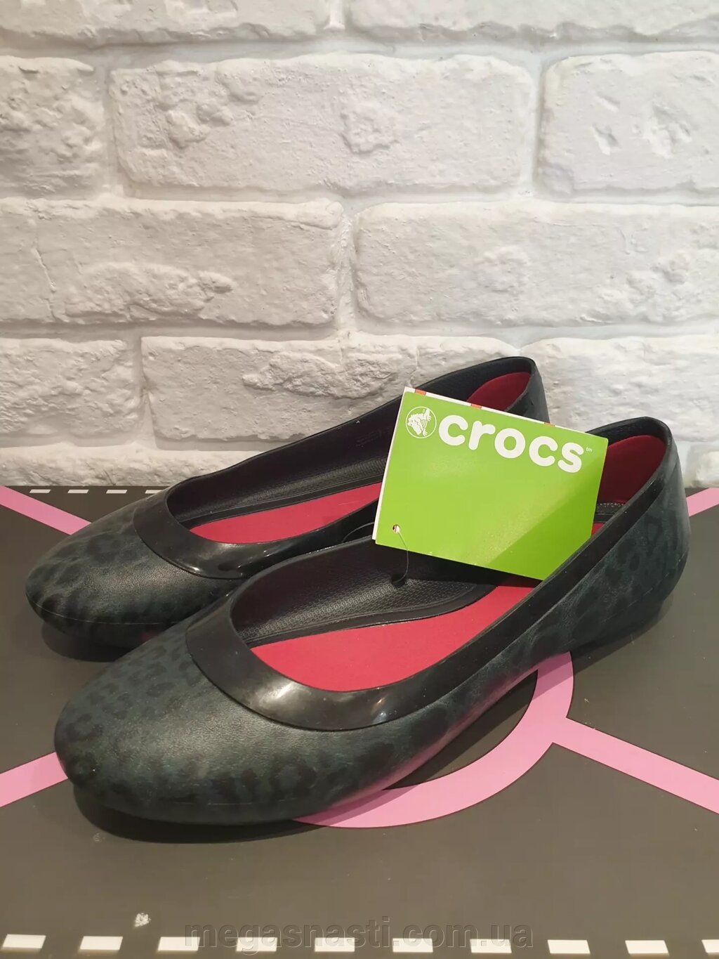 Crocs балетки w8 розмір 23см від компанії MEGASNASTI - фото 1