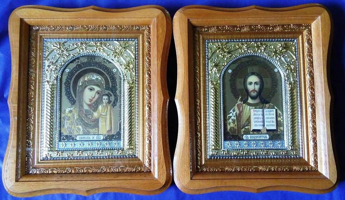 Ікони пара дерев'яна фігурна кіот, зі вставкою, 25х30 — фото 1