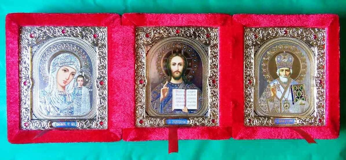 Складень оксамитовий потрійний, червоний, з іконами що виймаються + стрази, 10х12 см. — фото 1